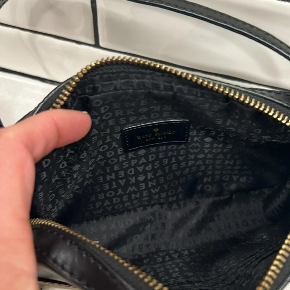 Kate Spade $178 Ivy Street Clover Crossbody Genuine Cowhide Leather Black‎ Gold